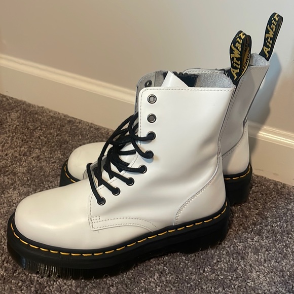 Dr. Martens JADON BOOT SMOOTH LEATHER PLATFORMS - Picture 1 of 9